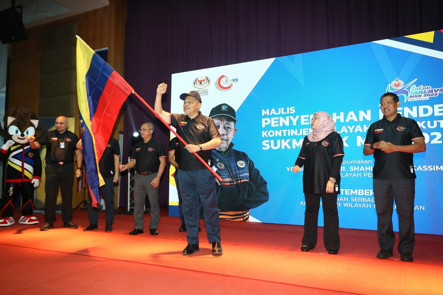 Majlis Penyerahan Bendera Kontinjen Wilayah Persekutuan Ke SUKMA XX MSN