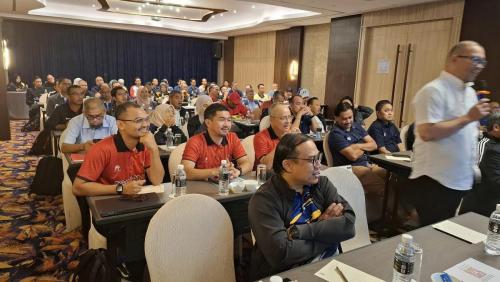 SESI TAKLIMAT BERSAMA KETUA-KETUA KONTINJEN (CDM) NEGERI-NEGERI SEMPENA SUKAN MALAYSIA (SUKMA) KE-XXI SARAWAK 2024